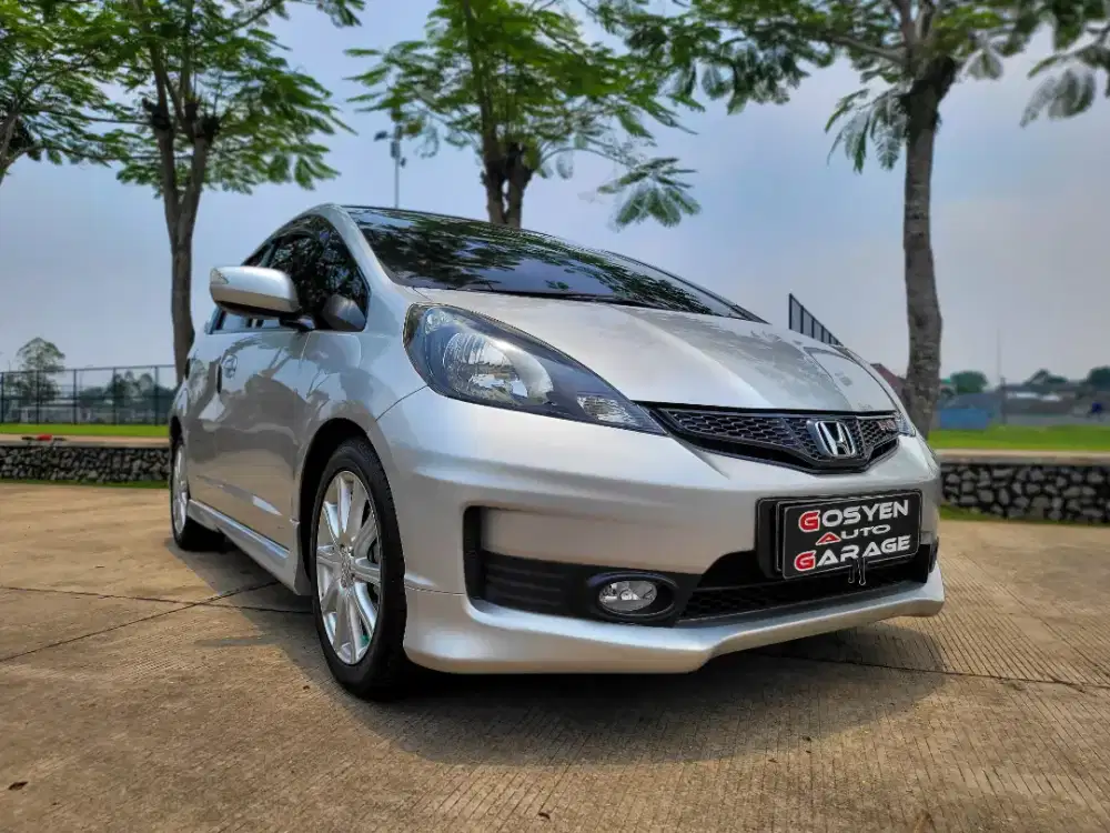 HONDA JAZZ RS (GE8) 1.5 AT 2014