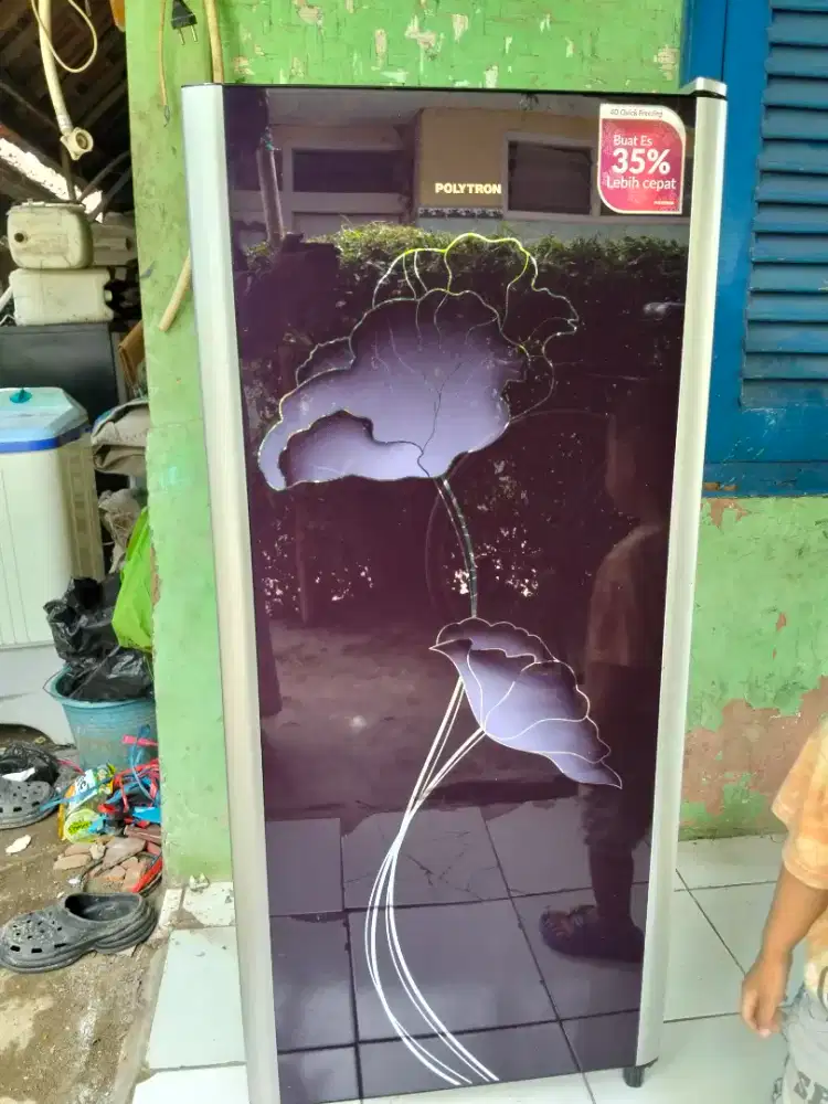 Kulkas polytron belleza jumbo