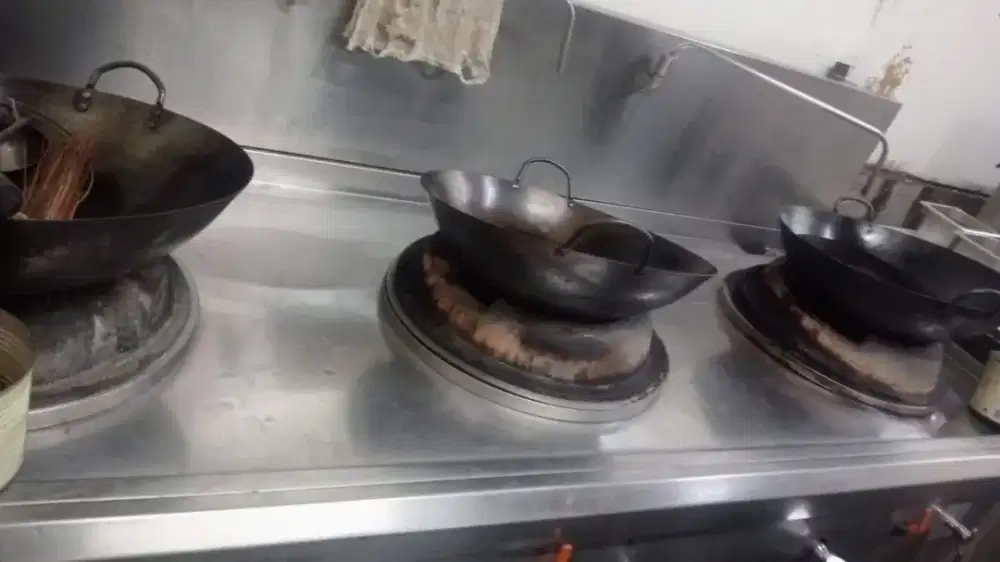 Dibutuhkan bagian staf produksi kue basah