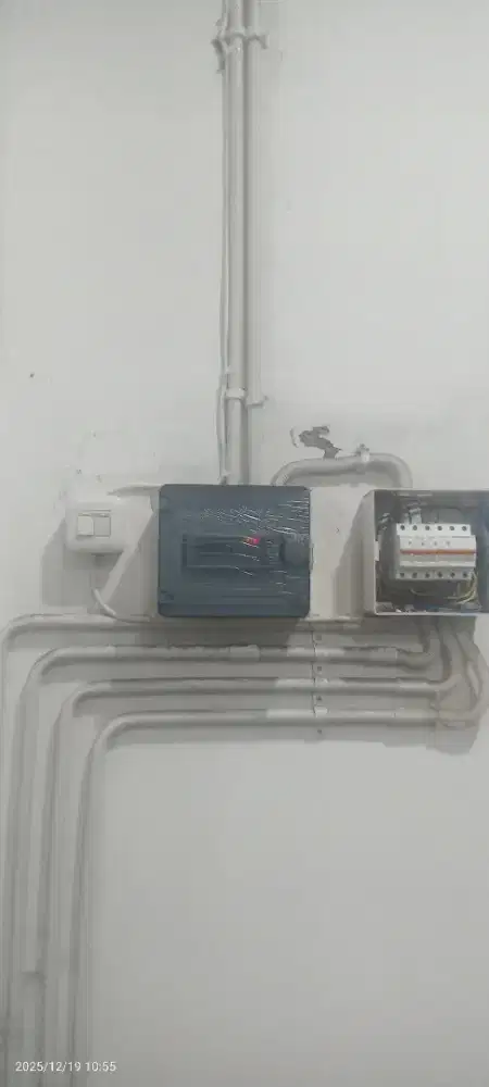 Tukang listrik panggilan