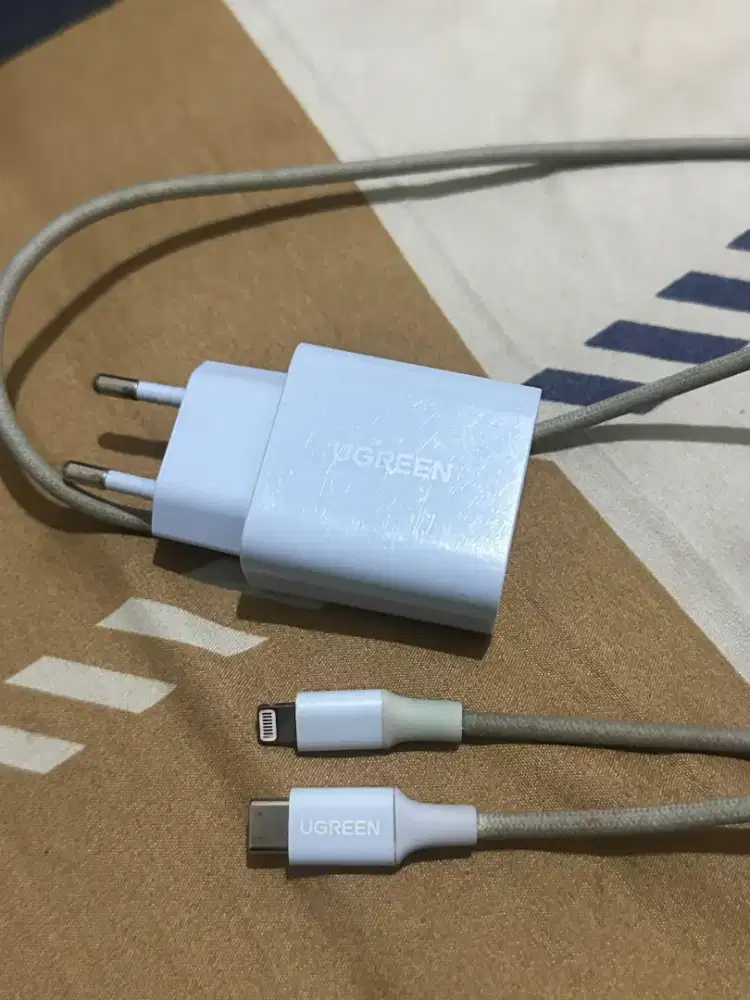 Charger Ugreen 20Watt PD fast charging