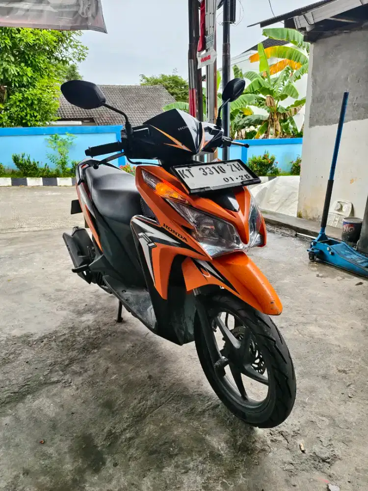 New vario 125 KZR warna langka orange asli th 2013