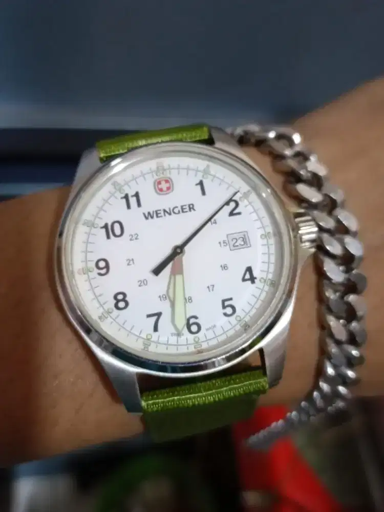 Jam Pria WENGER MILITARY ORIGINAL SWISS