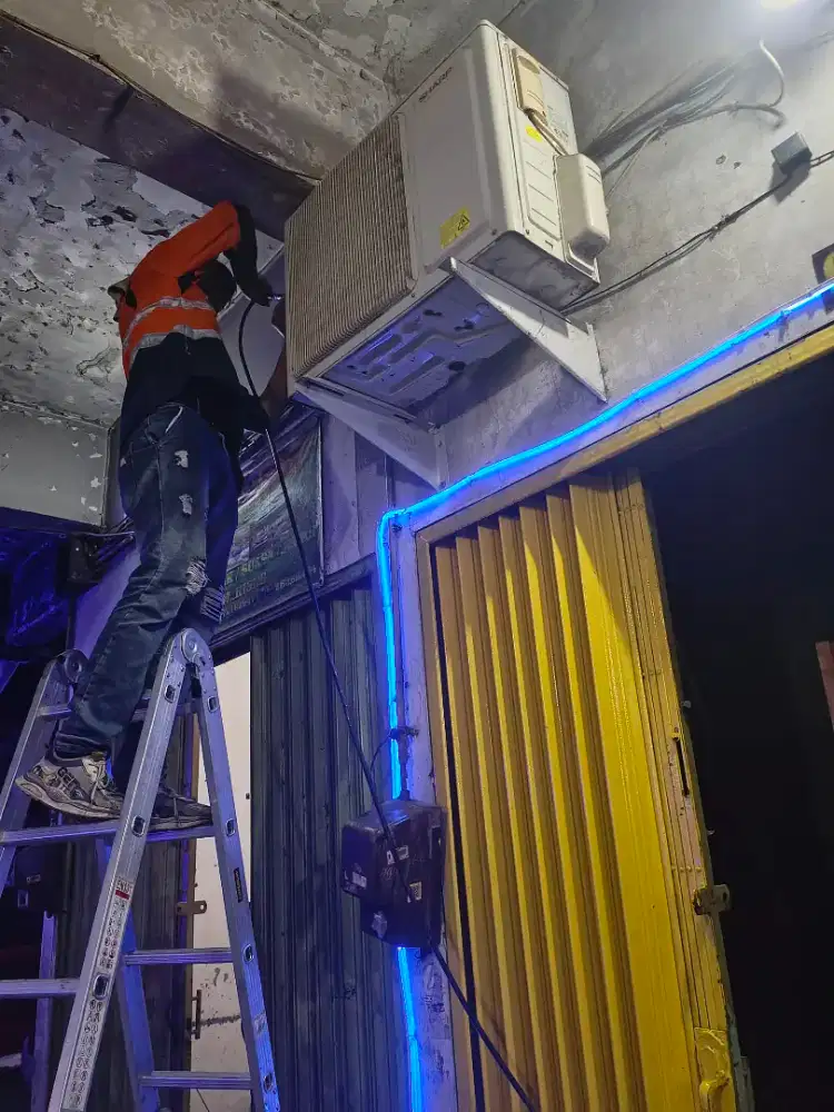 Service Kulkas Mesin Cuci AC