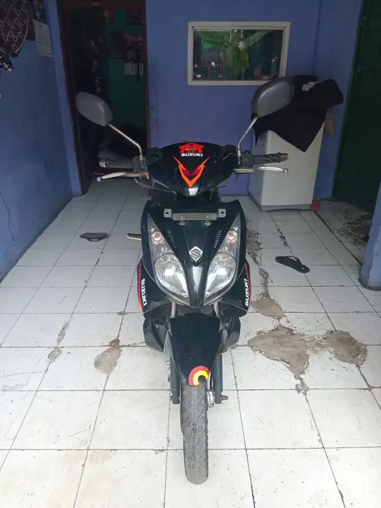 SUZUKI SKYWAVE 2008