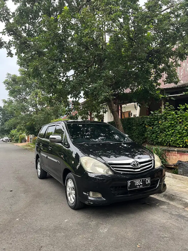 Toyota Kijang Innova 2010 Diesel