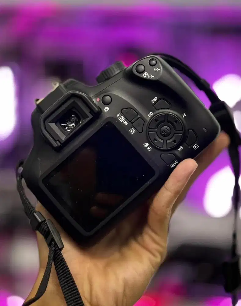 Canon Kamera 3000D Wifi MMC 16GB Mulus Lengkap Cas Siap Pake