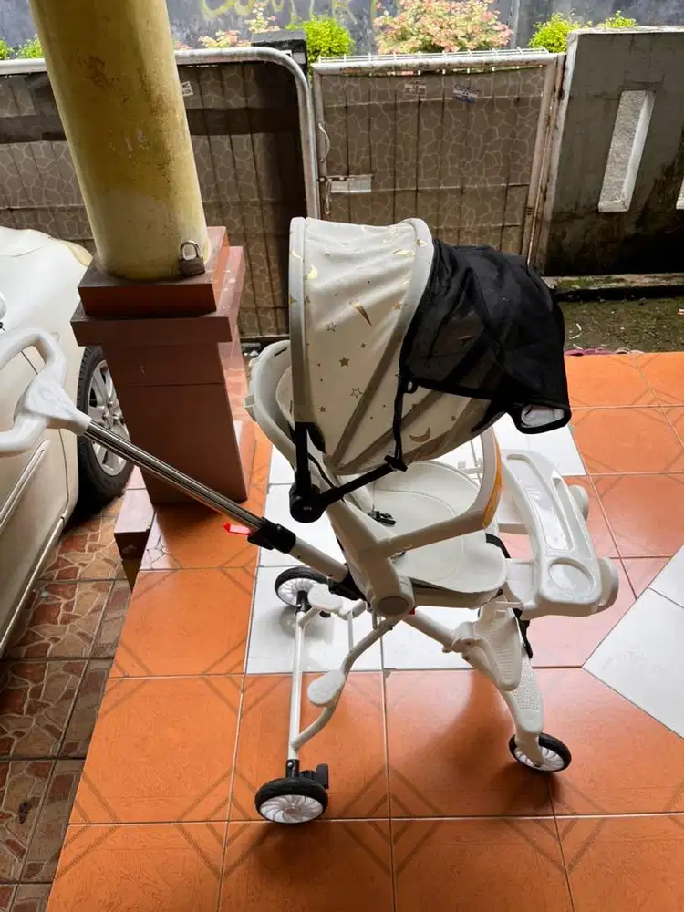 Stroller Sepeda Kitty Mom