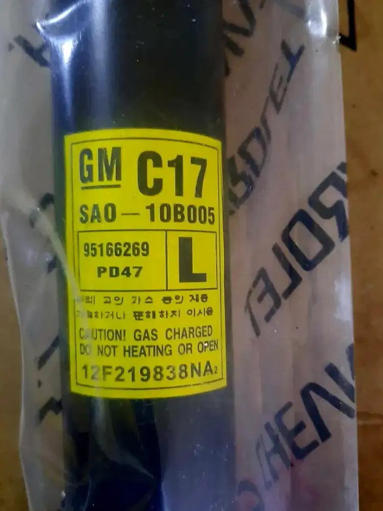 shock breaker shock absorber chevrolet spin sepasang