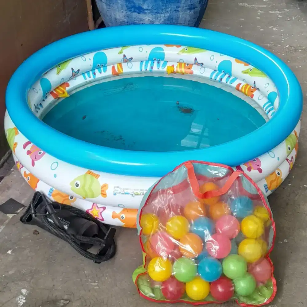 Playground kolam renang mandi bola + pompa. Second. Murah banget