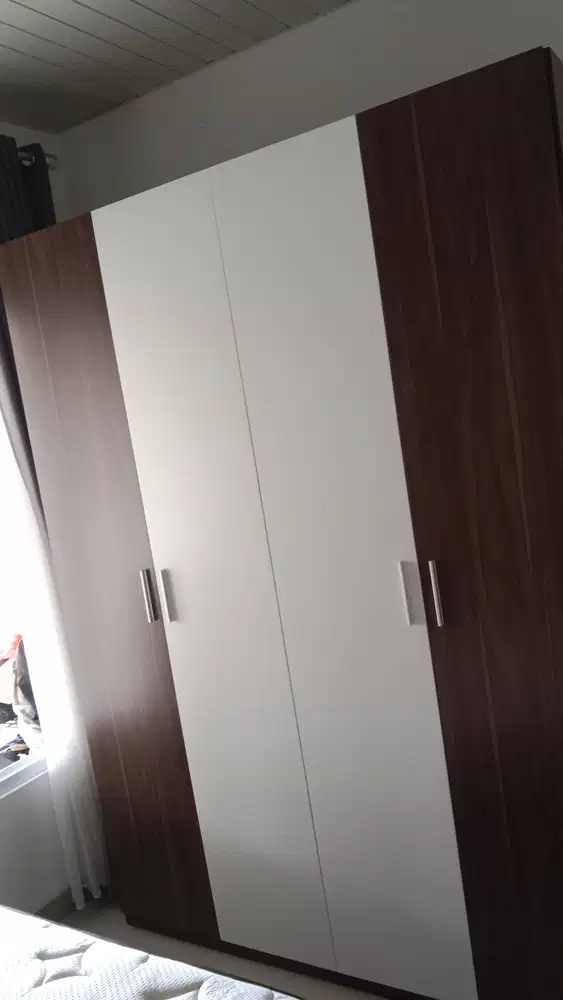 Di jual 1 set isi kamar merk informa