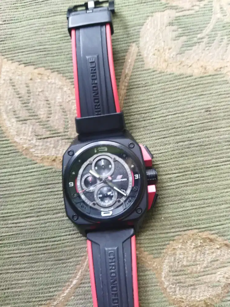Jam tangan merk chronoforce