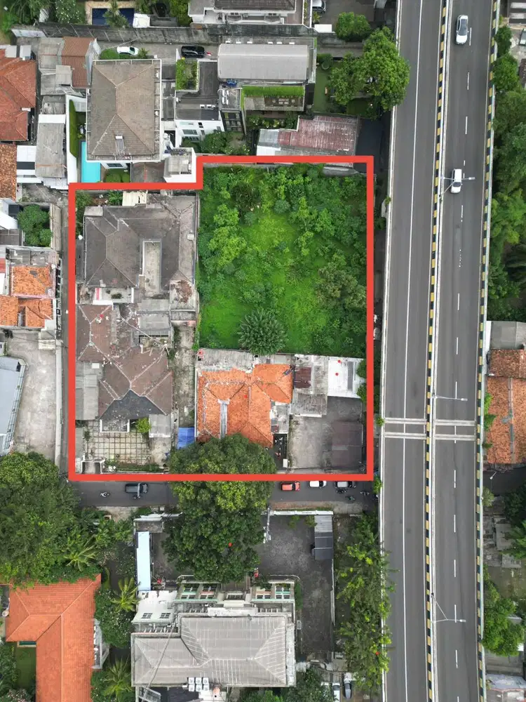 Dijual tanah dan bangunan Harga NJOP Jl.Pangeran antasari Jaksel