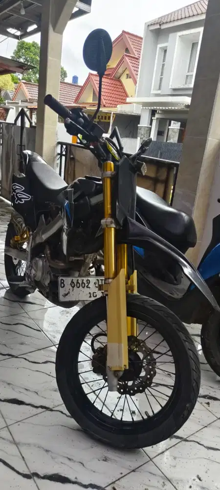 Dijual Kawasaki KLX tahun 2018 pajak hidup