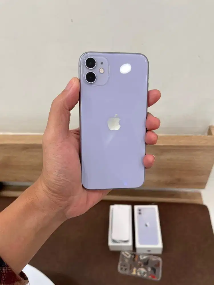 Dijual iPhone 11 128gb sinyal all operator mulus