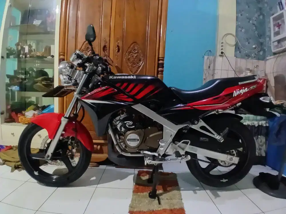 Dijual Kawasaki Ninja SS