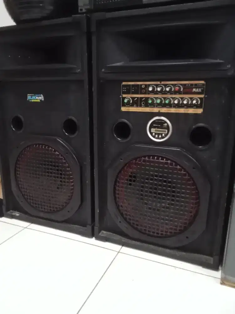 Dijual speaker aktif karoke blouetoth (Minus)