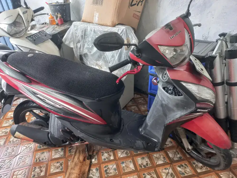 Di jual Honda Spacy warna merah
