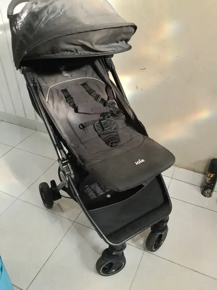 Stroller joie pact FC Liverpool