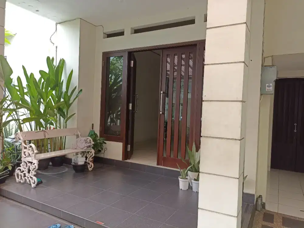 Jual Rumah Villa Tomang Mas