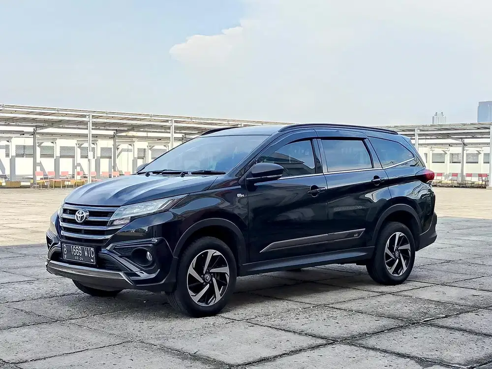 LOW KM - Toyota Rush GR TRD AT Matic 2021 / 2022 Ganjil