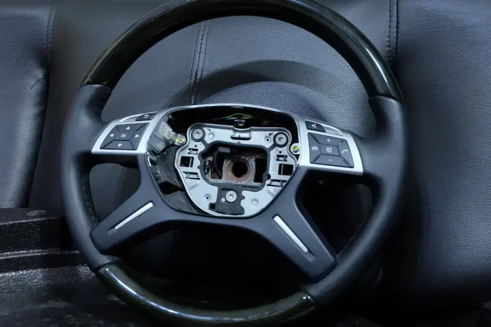 Jual Murah Part w204 c200 FL Steer wood,Headlamp kanan,Tabung knalpot,