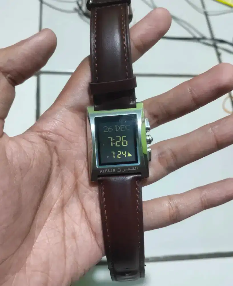 Jam tangan ALFAJR WL-08 79B bekas