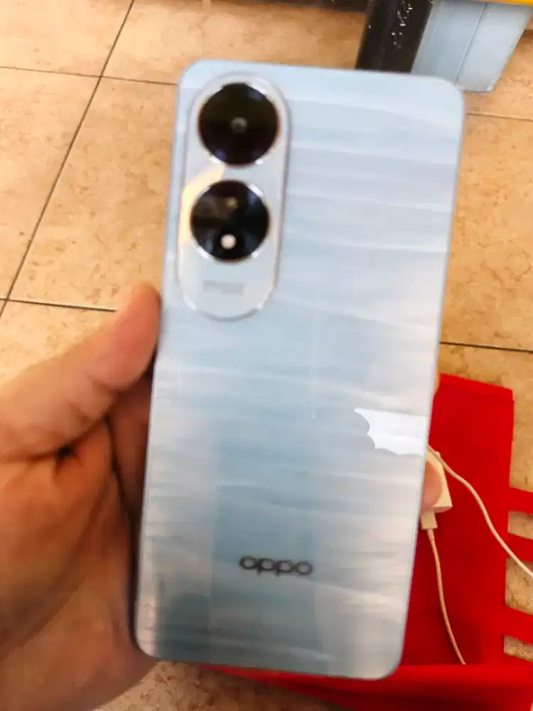 Oppo a60 8/128 blue