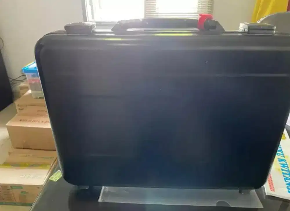 Koper kerja almunium