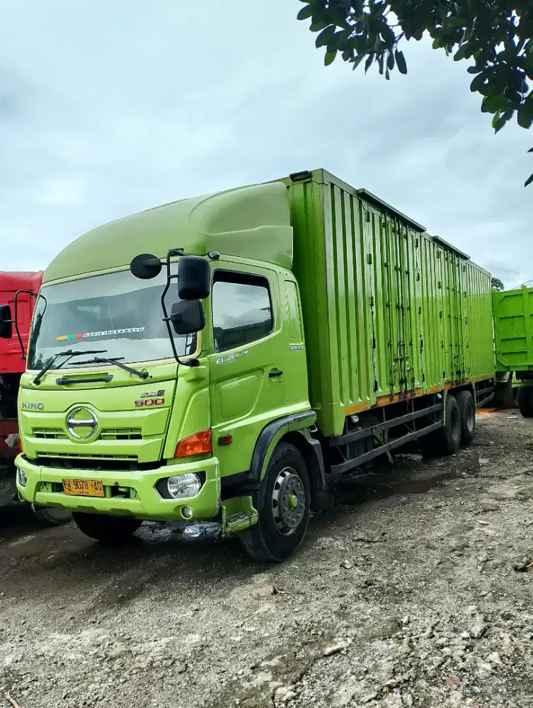 TRUK BOX BESI CARGO HINO500 FL260JW TRONTON 6x2 TH.2022