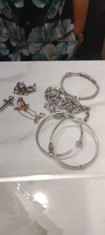 Menerima jual emas cod