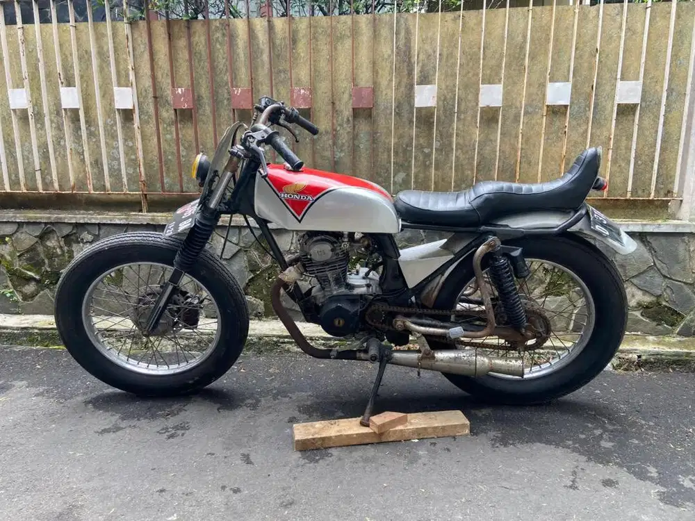 DIJUAL GL 125K TWIN PORT (BAHAN) BU