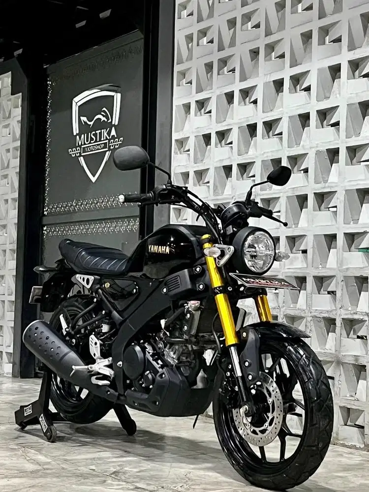 Stok Terbatas!!Yamaha XSR 155 th 2024 - Ayu Mustika