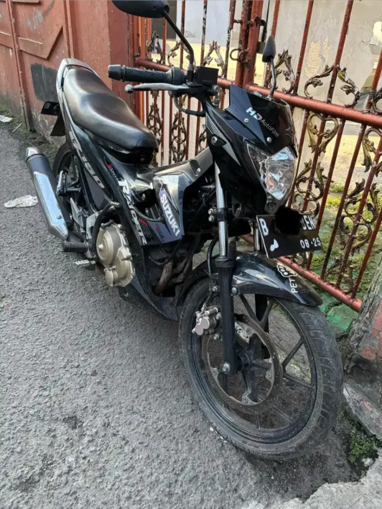 Jual cepat Suzuki satria Fu 2015 karbu surat2 komplit mesin orisinil