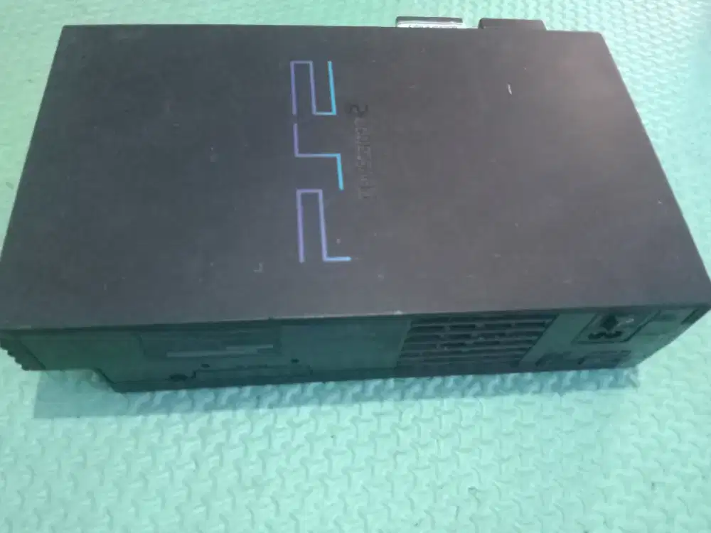 PS2 SCPH 1800, tebal warna hitam, lama disimpan