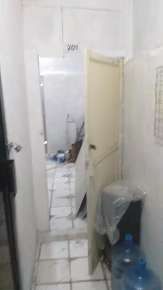 DI sewakan untuk buka usaha kios didaerah BKT pinggir jalan cipinang