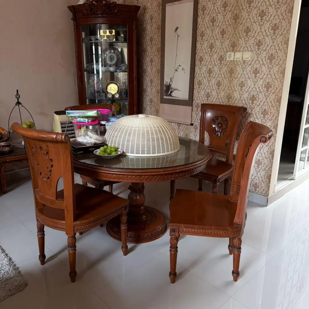 Meja makan Jati lengkap bekas