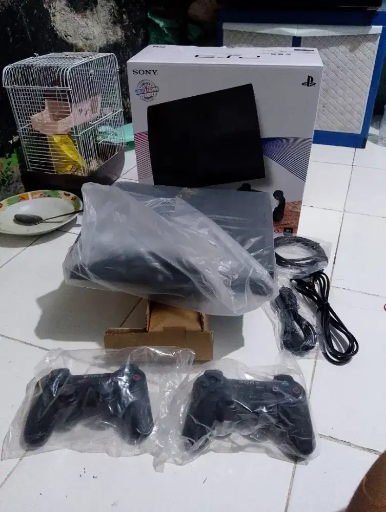 PS 3 slim gres komplit