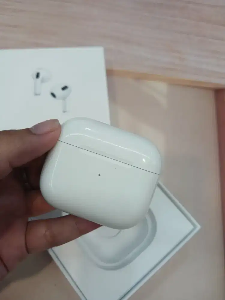 Apple Airpods 4 non anc garansi ibox 18/09/26 Like New