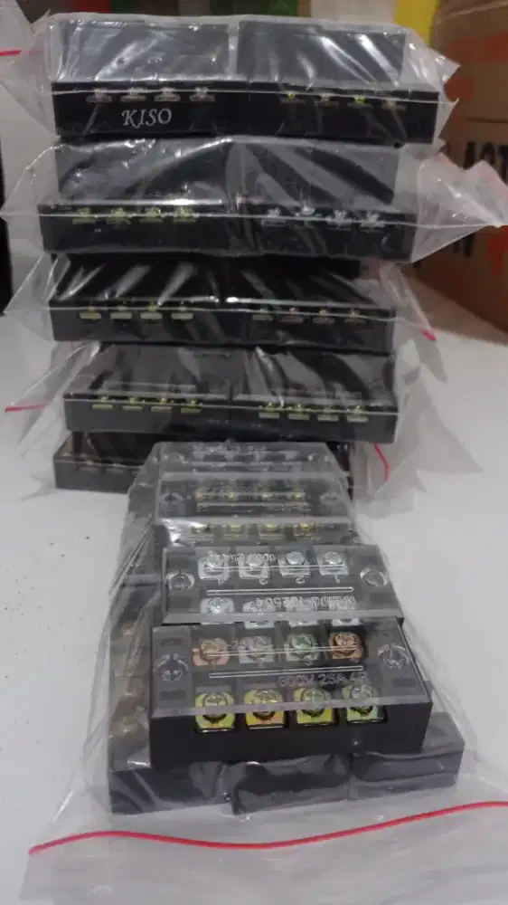 jual terminal block 4 pin 600v/35amp