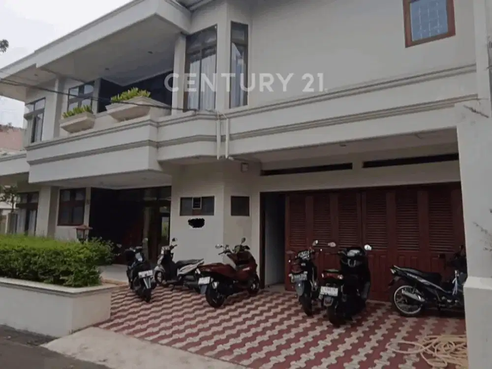 Rumah Mewah Lokasi Premium Hadap Timur Area TB Simatupang JakSel