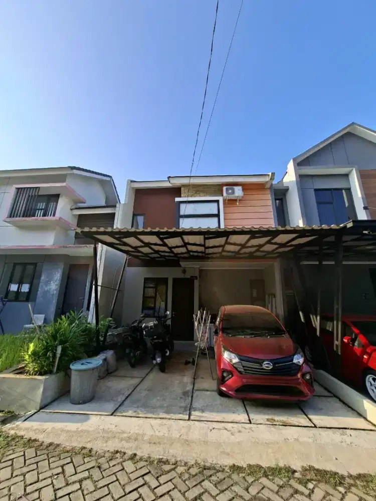 Over Kredit Murah Rumah 2 Lantai Dekat Pamulang