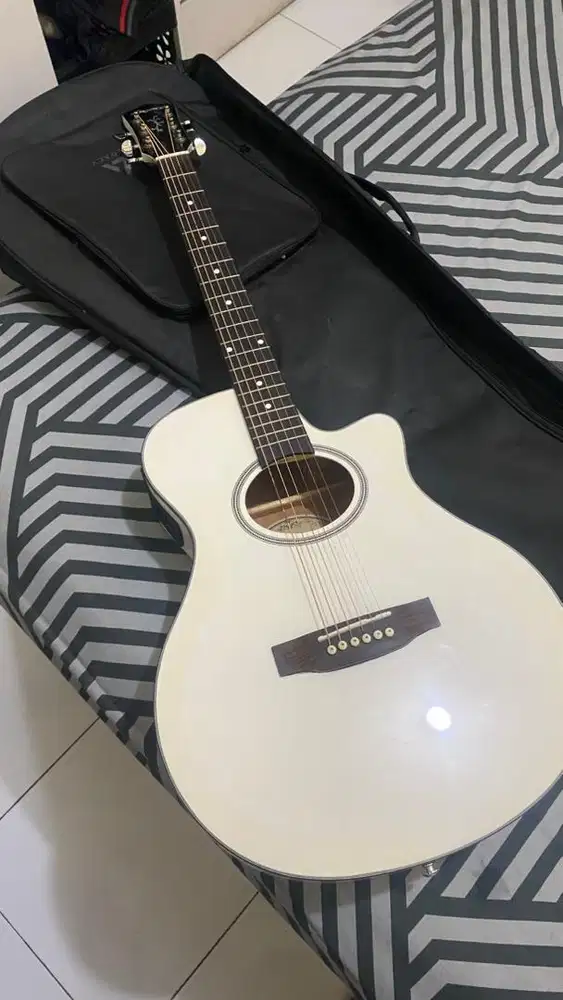 Gitar Akustik Elektrik Legacy