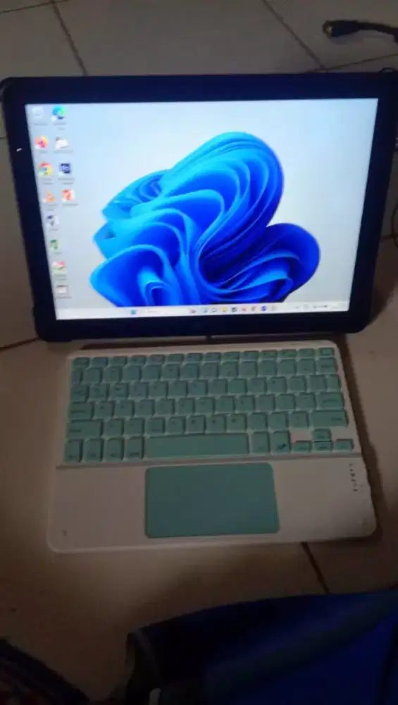 Tab pc fujitsu arroews v727 layar sentuh dg stylush