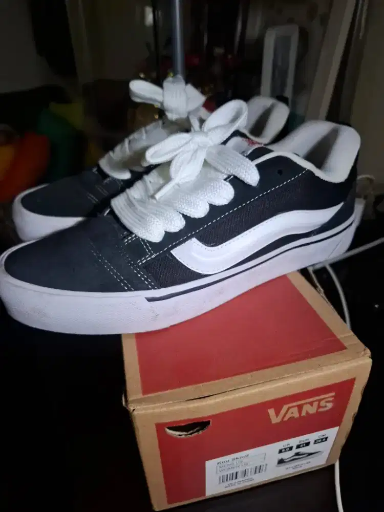 Sepatu Vans baru sekali pakai size 41 insole 26.5cm