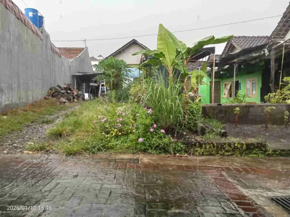 Di jual tanah murah, Bonus bangunan di Warung boto, Umbulharjo kota Yogyakarta dkt Kota Gede, Gembira loka  Zoo, balai kota