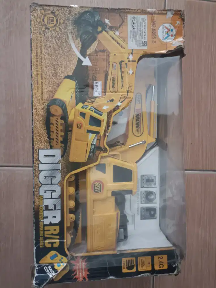 Mainan R/C excavator