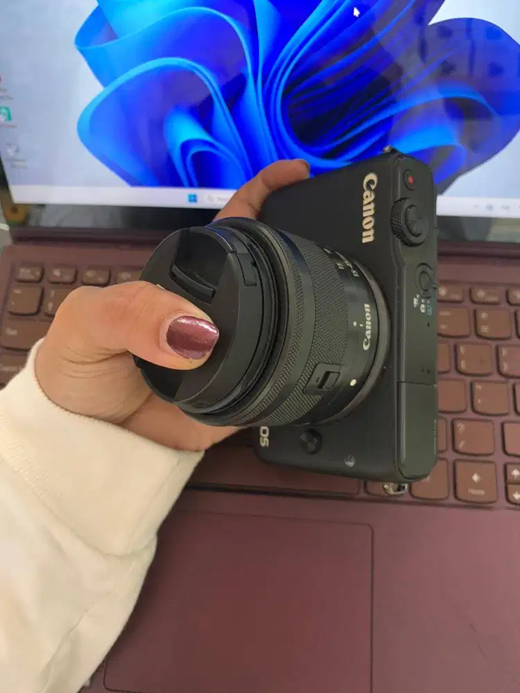 CANON M10 + KIT BLACK VIGNET ICM 1196