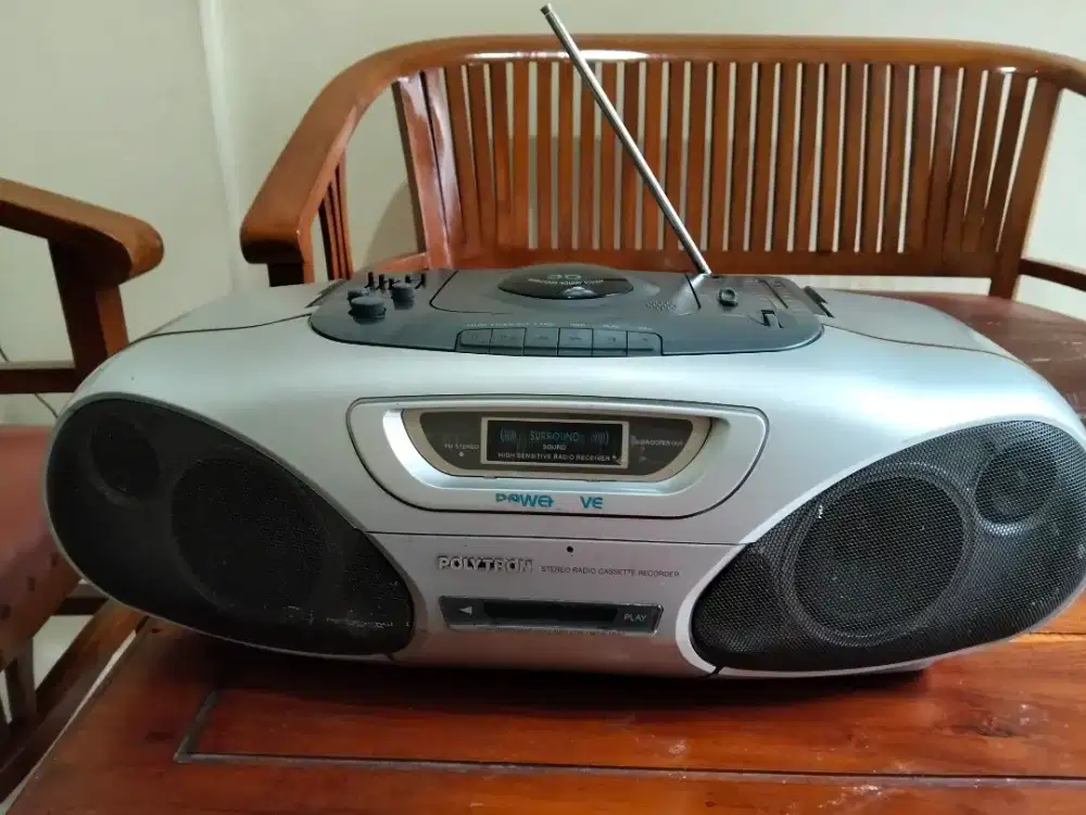 Radio compo polytron