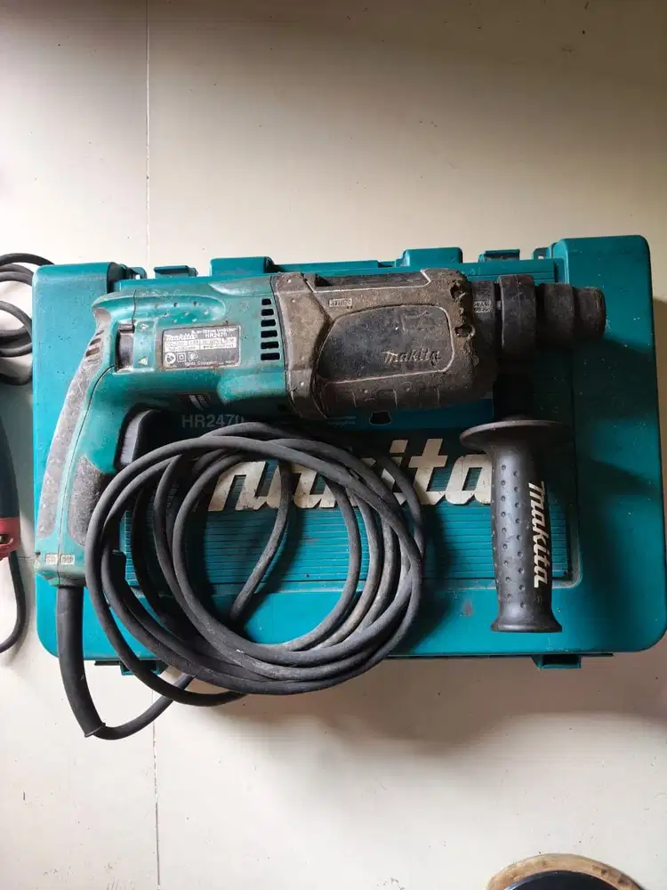 MAKITA HR  2470